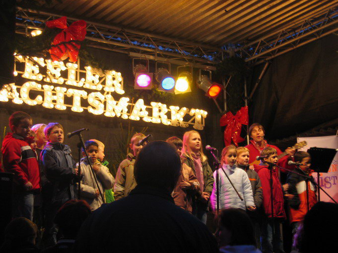 gal/2006/2006 Steeler Weihnachtsmarkt/Steeler Weihnachtsmarkt 13.12. 123.jpg
